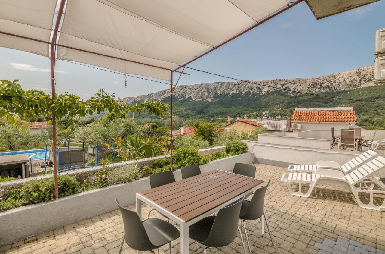 Apartmani M Baška Exterior foto