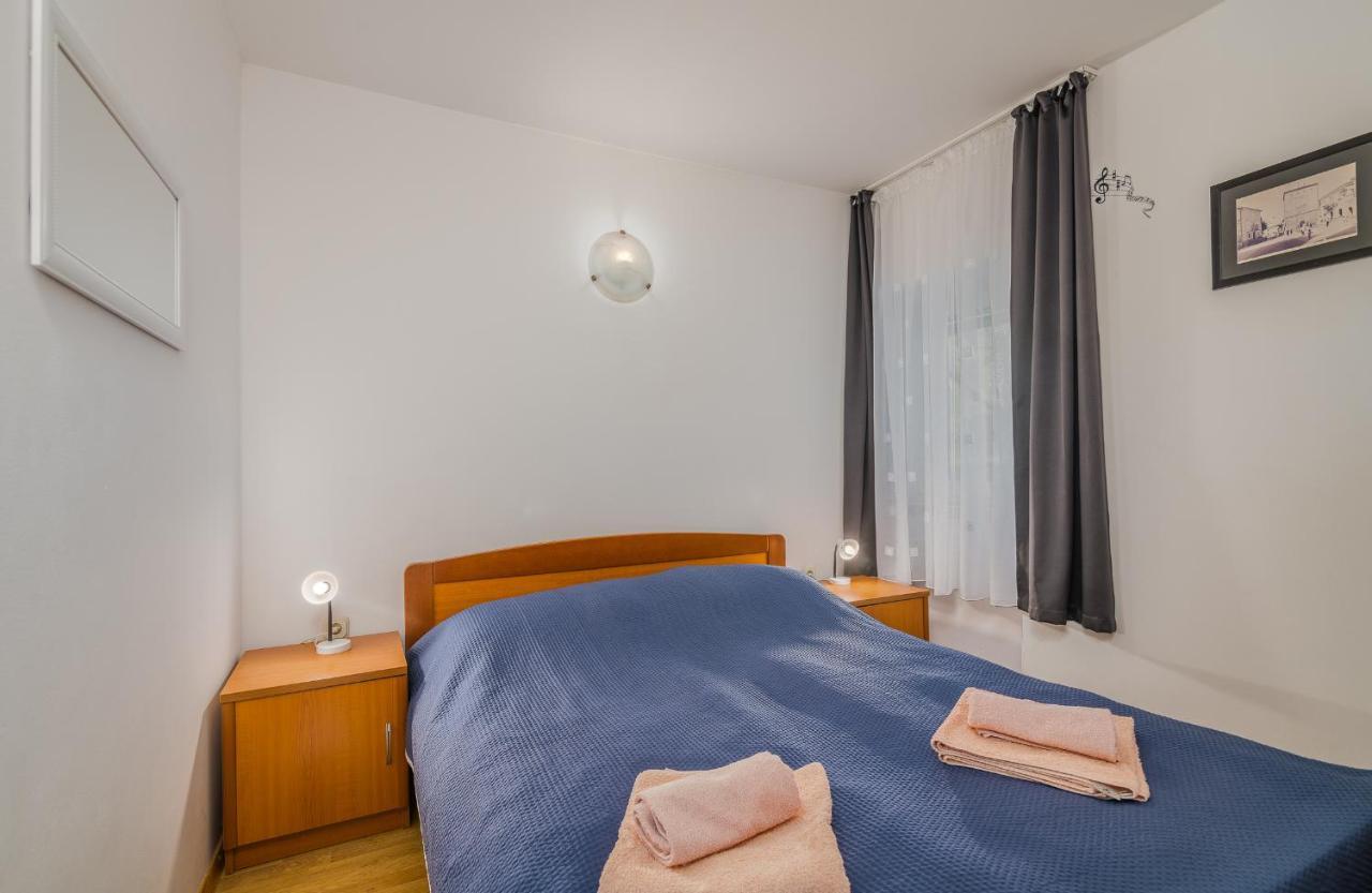 Apartmani M Baška Exterior foto