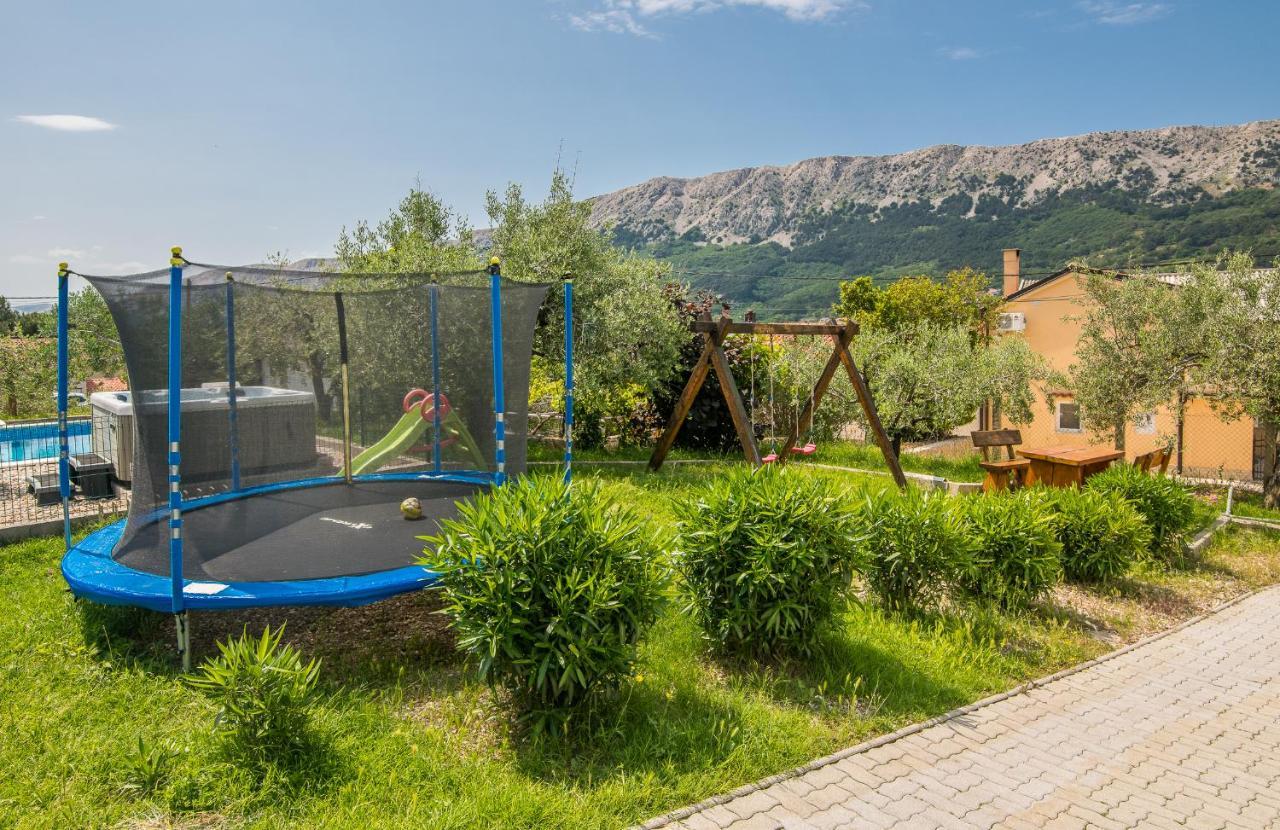 Apartmani M Baška Exterior foto