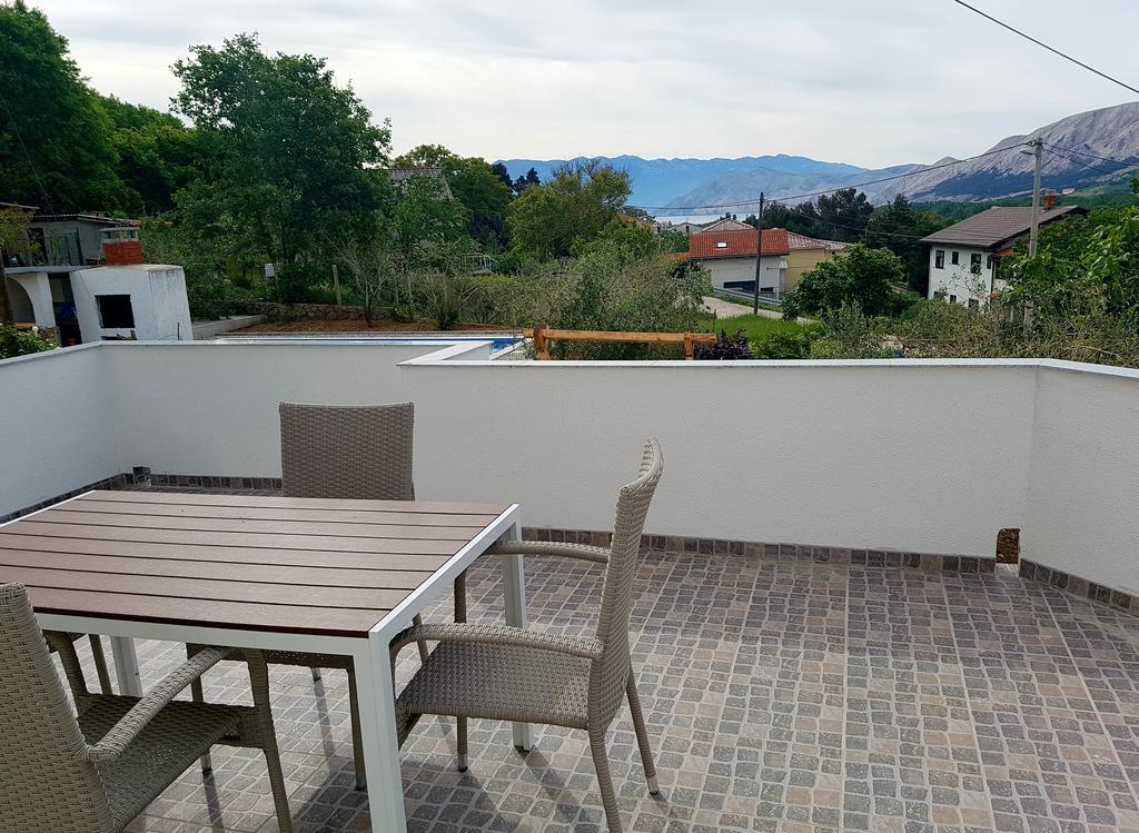 Apartmani M Baška Exterior foto