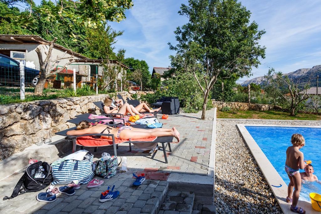 Apartmani M Baška Exterior foto